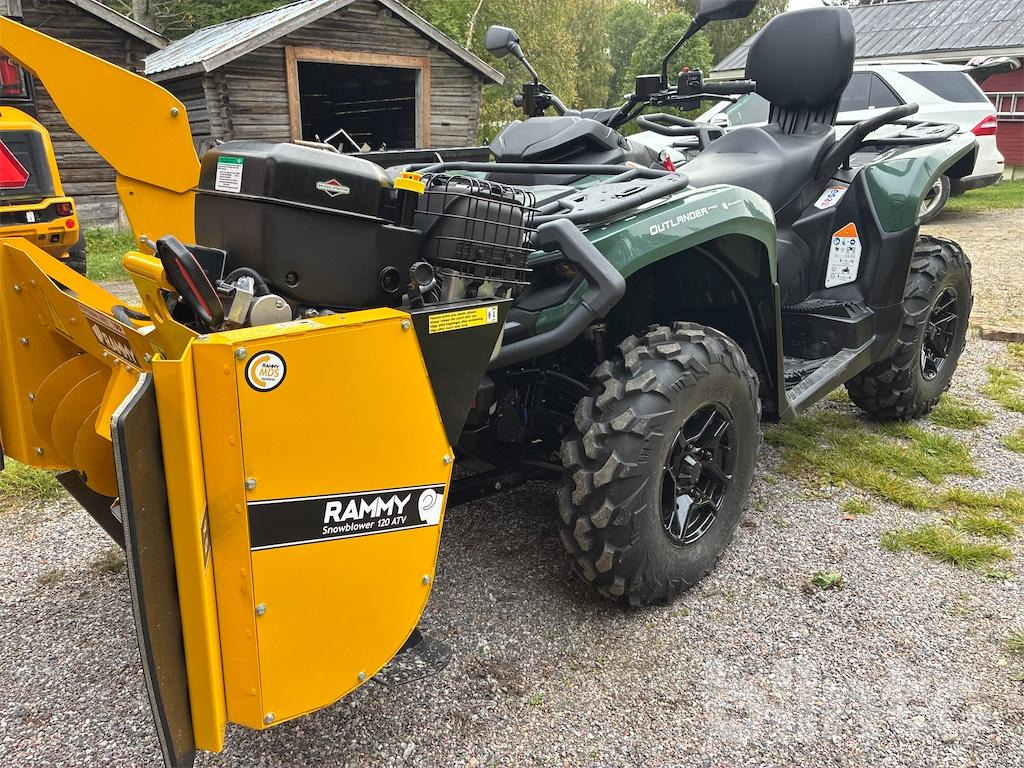 Quadricycle Can-Am Outlander Pro HD7 T3b: photos 9