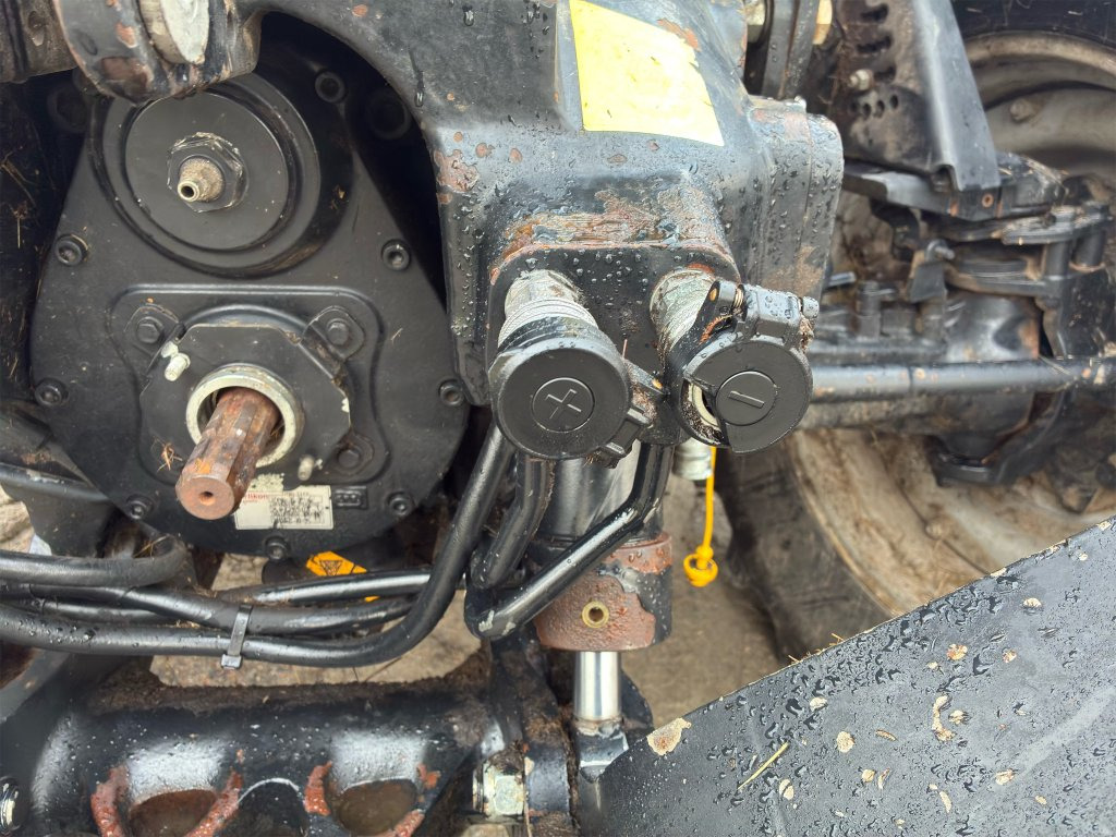 Tracteur agricole Case Maxxum 130 CVX: photos 50 Tracteur agricole Case Maxxum 130 CVX: photos 50