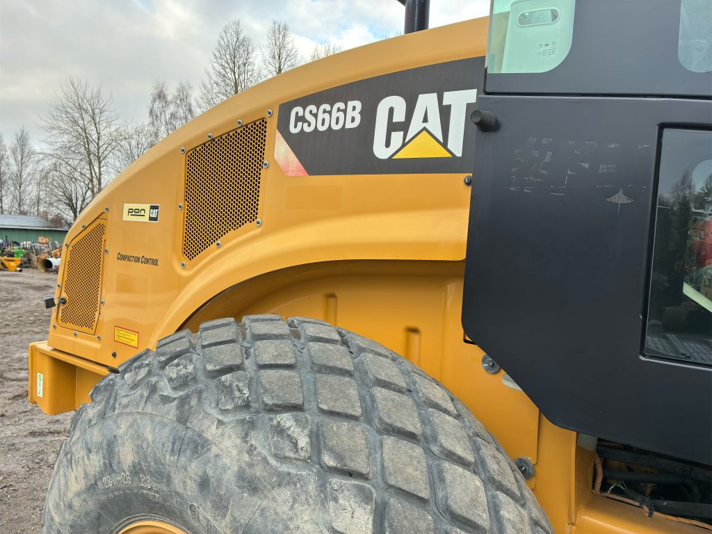 Compacteur à pieds de mouton/ Monocylindre Cat CS66B: photos 23