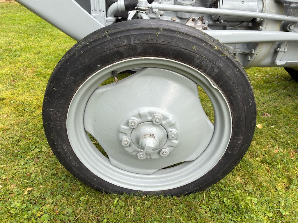 Tracteur agricole Ferguson Grålle: photos 19
