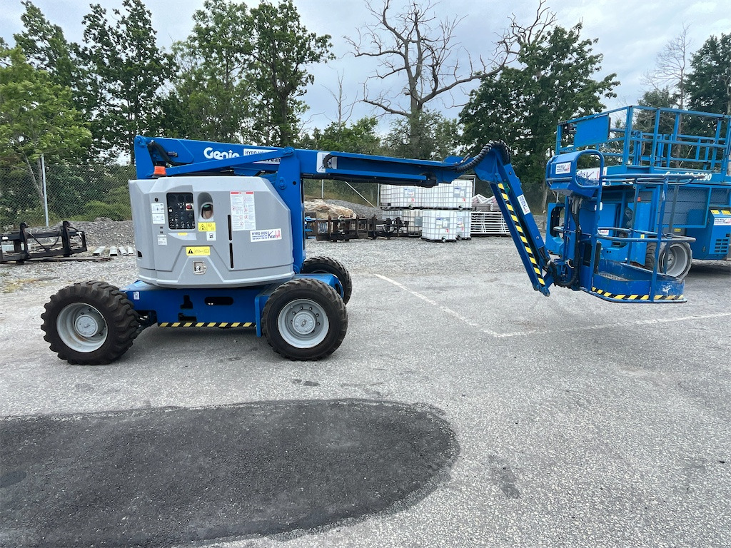 Genie Z-34/22 - Nacelle articulée: photos 4 Genie Z-34/22 - Nacelle articulée: photos 4