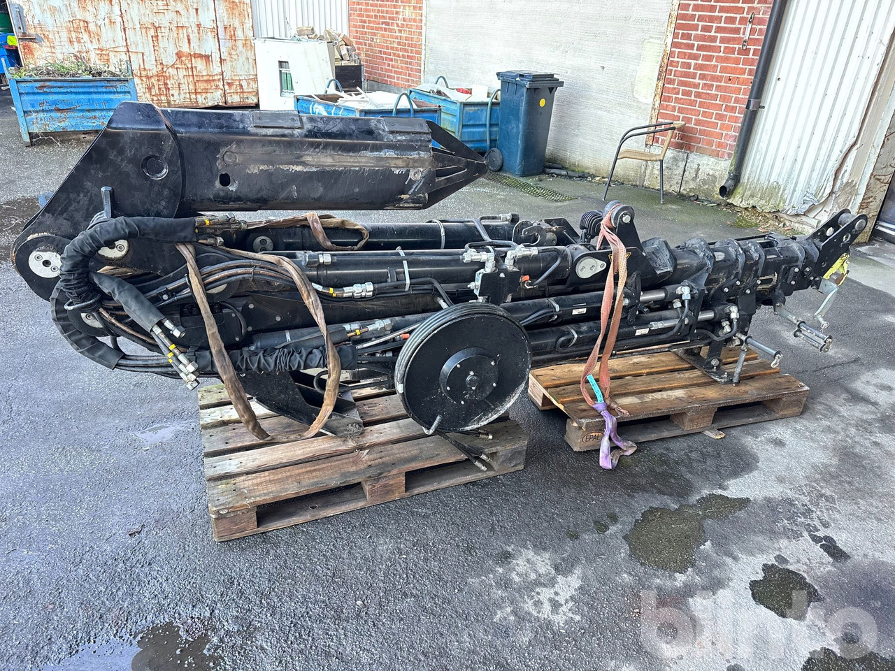 HIAB 150X 6 - Grue auxiliaire: photos 1 HIAB 150X 6 - Grue auxiliaire: photos 1