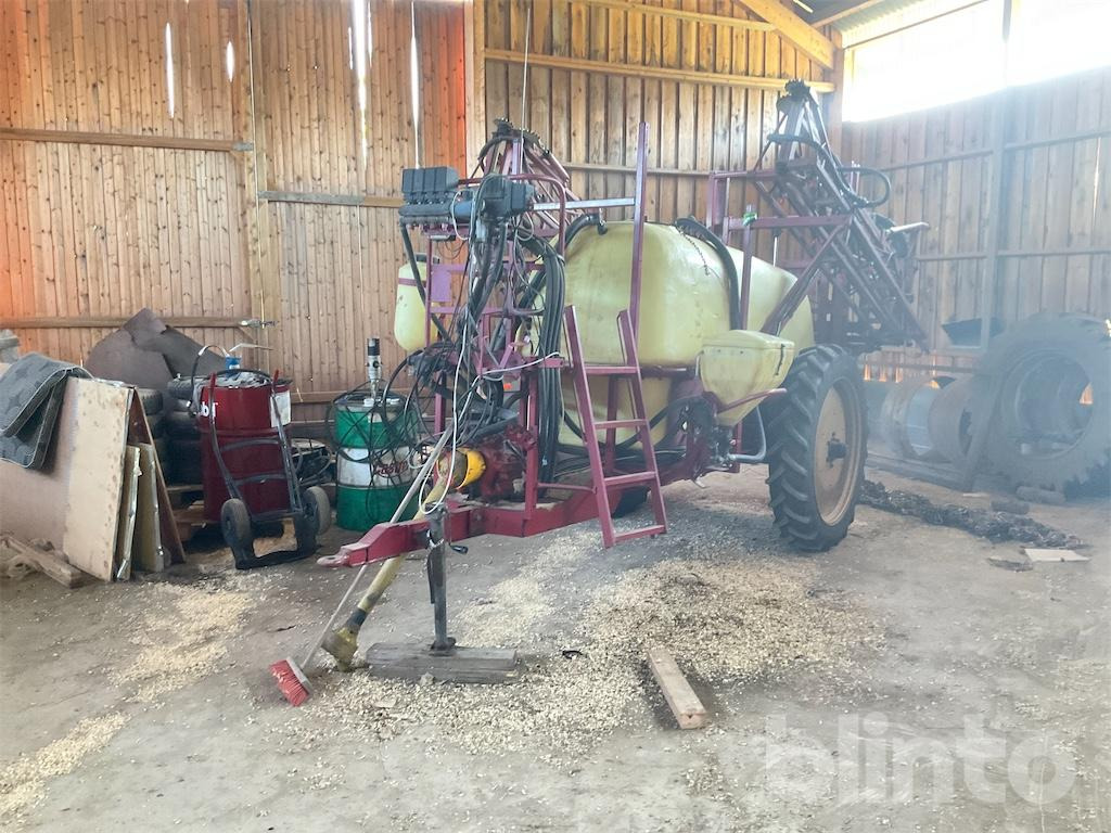 Hardi - Pulvérisateur: photos 1 Hardi - Pulvérisateur: photos 1