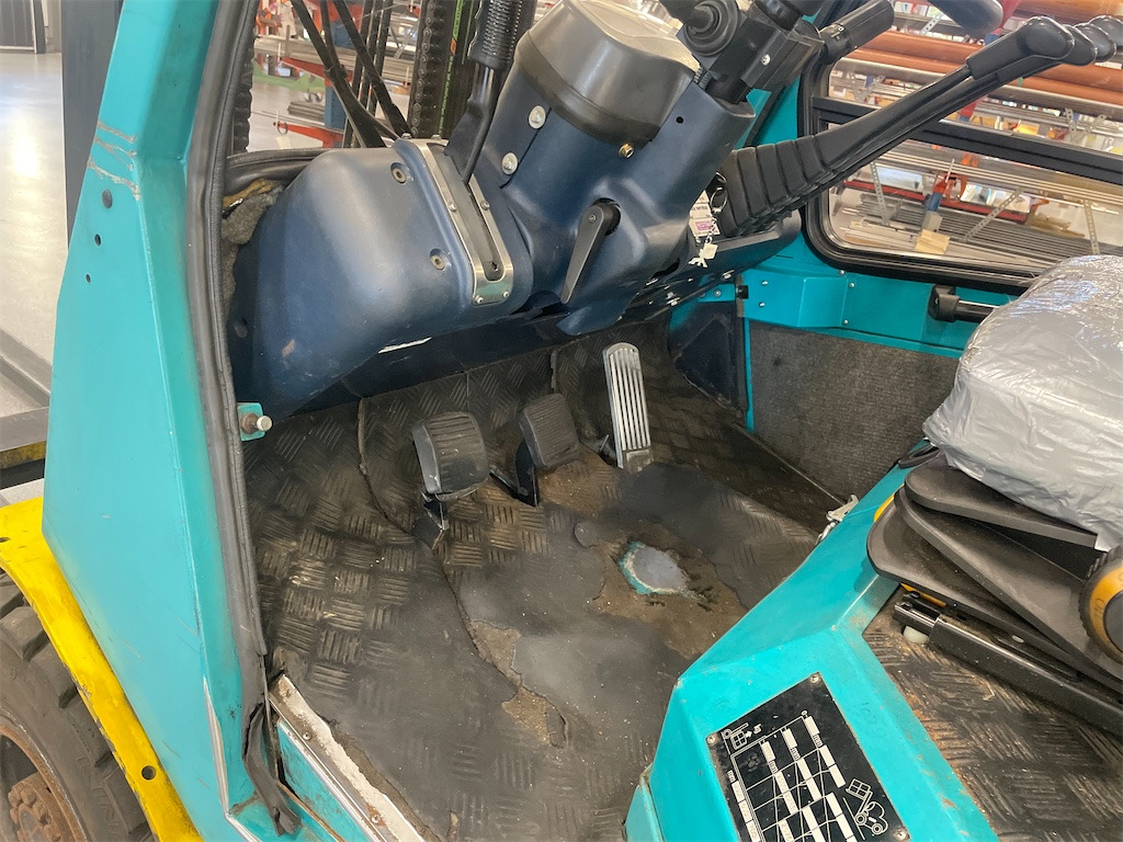 Chariot élévateur diesel Komatsu FD25T- 1E1 Diesel: photos 43