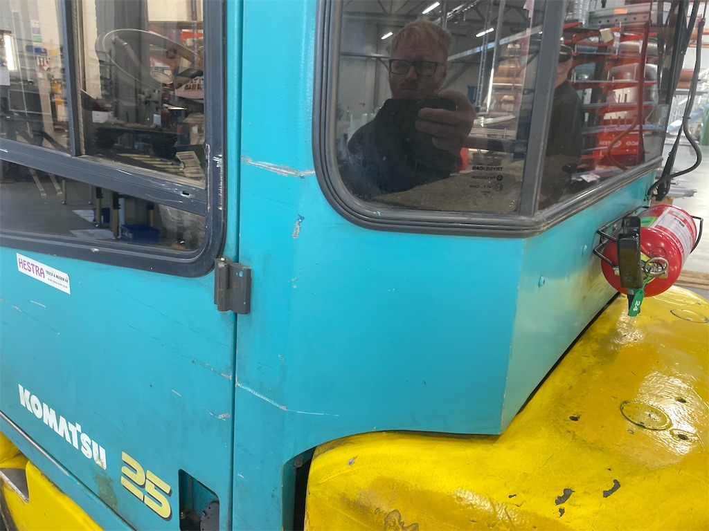 Chariot élévateur diesel Komatsu FD25T- 1E1 Diesel: photos 17