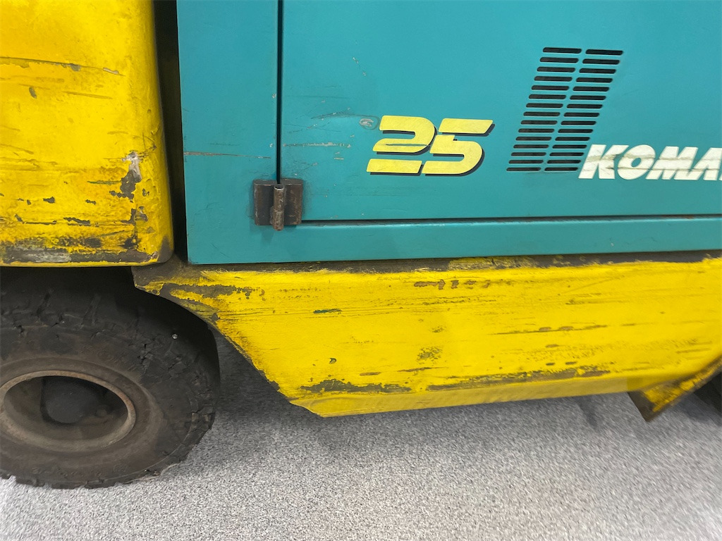 Chariot élévateur diesel Komatsu FD25T- 1E1 Diesel: photos 29