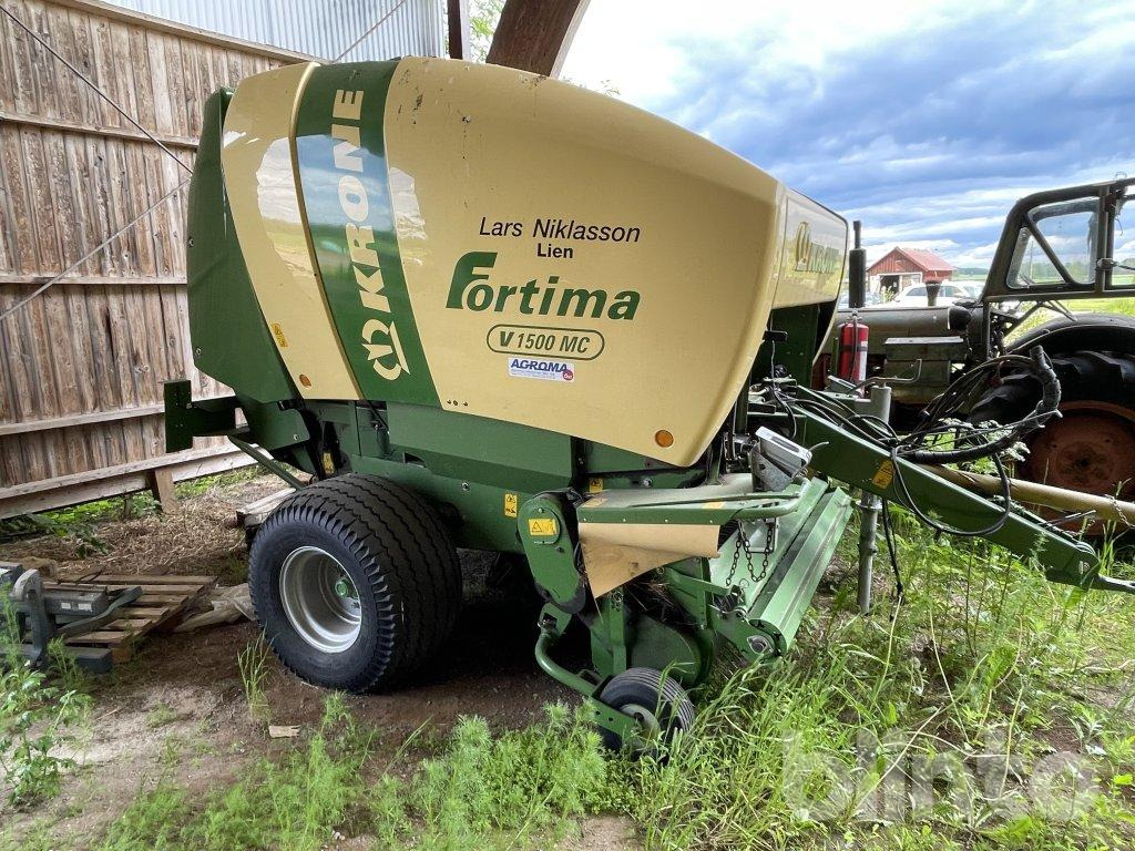 Krone Fortima V1500 - Presse à balles rondes: photos 1 Krone Fortima V1500 - Presse à balles rondes: photos 1
