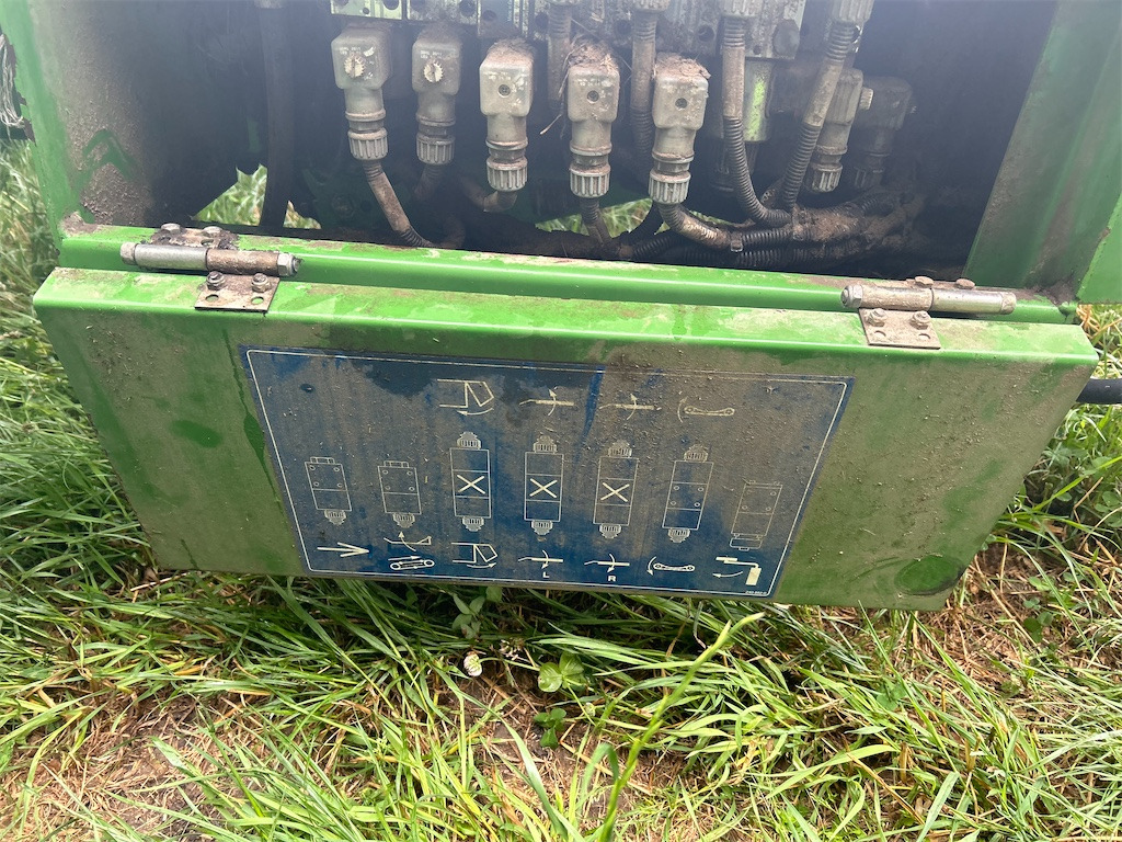Presse à balles rondes Krone multi-cut 1250: photos 12