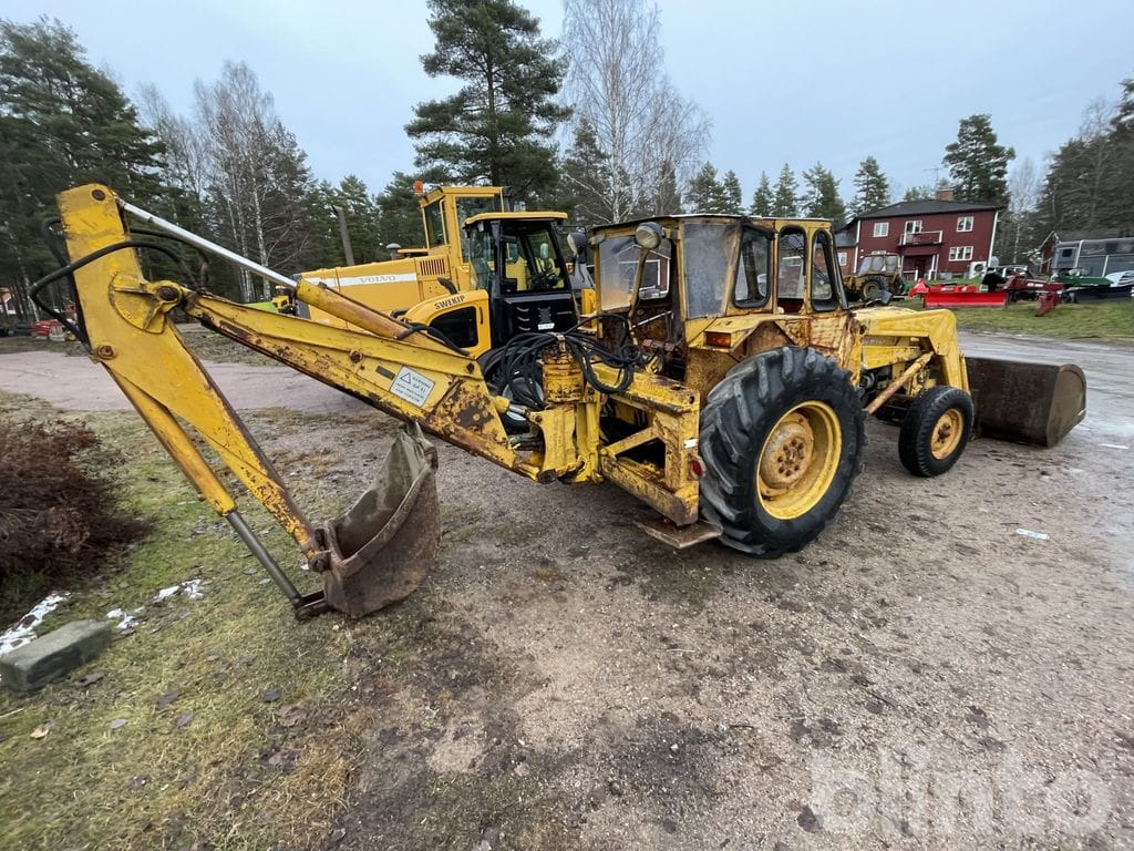 MASSEY FERGUSON 65 - Tractopelle: photos 5 MASSEY FERGUSON 65 - Tractopelle: photos 5