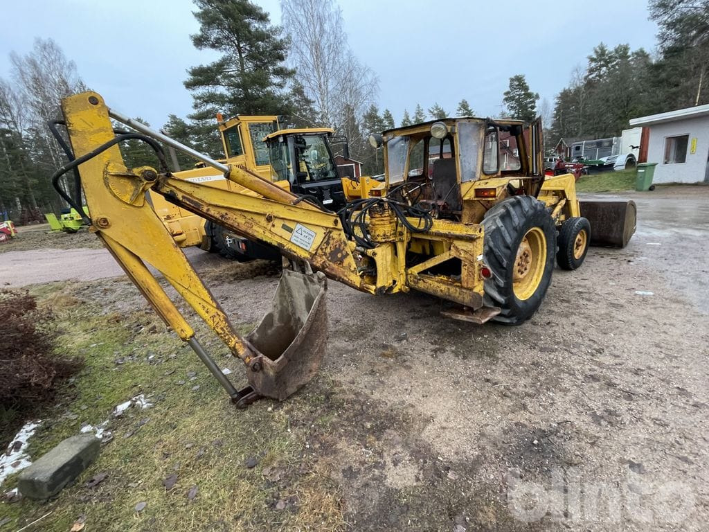 MASSEY FERGUSON 65 - Tractopelle: photos 4 MASSEY FERGUSON 65 - Tractopelle: photos 4
