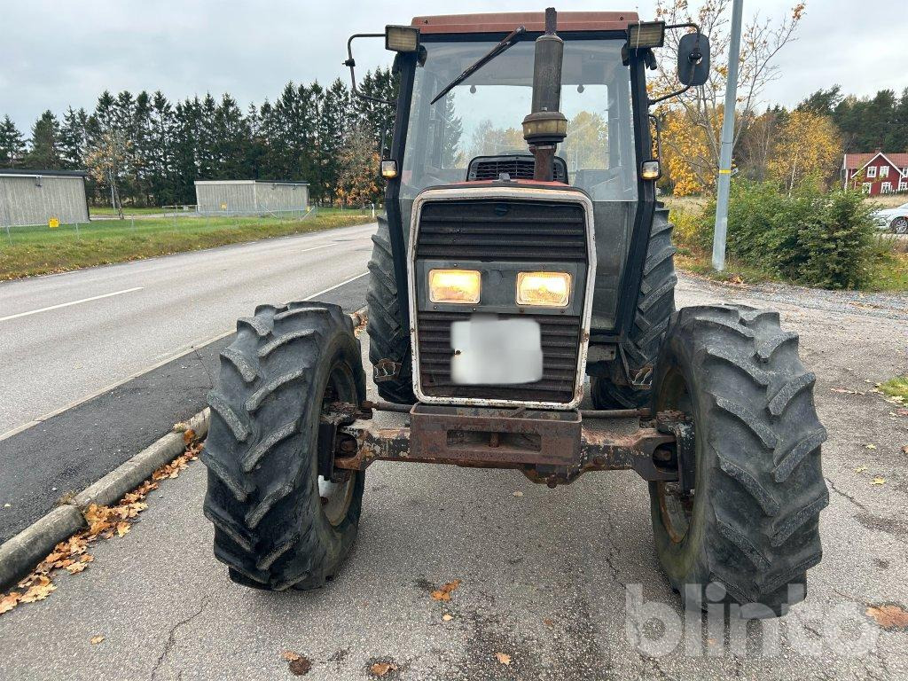 MF 365-4 WD - Tracteur agricole: photos 2 MF 365-4 WD - Tracteur agricole: photos 2