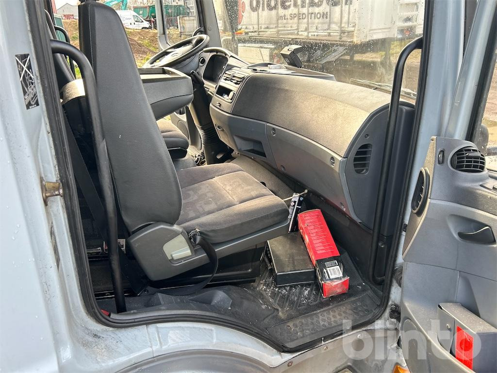 Camion fourgon Mercedes Benz 818L (2006): photos 31