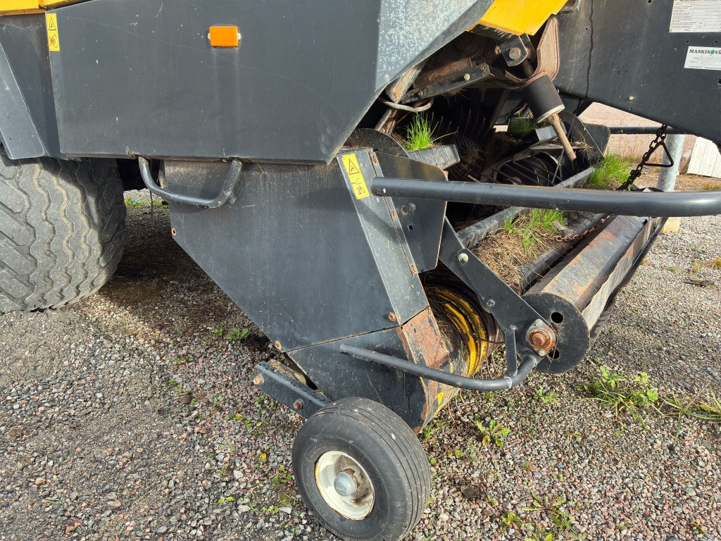 Presse à balles cubiques New Holland BB940A: photos 17 Presse à balles cubiques New Holland BB940A: photos 17