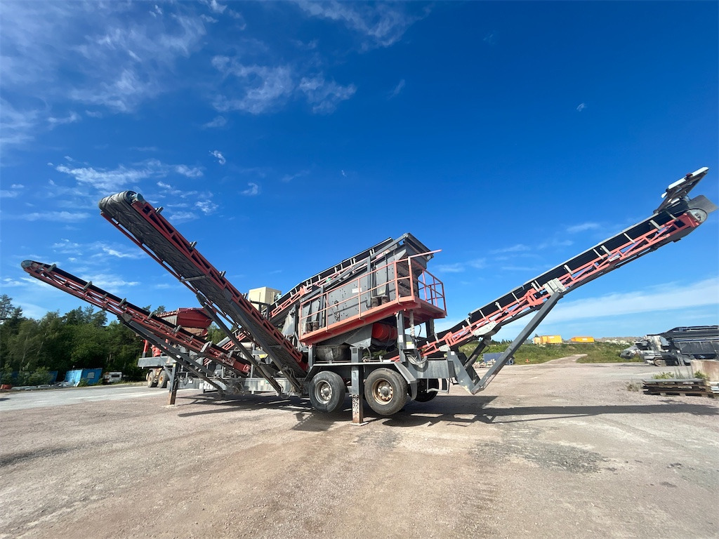 Sandvik UF 320 - Crible: photos 1 Sandvik UF 320 - Crible: photos 1