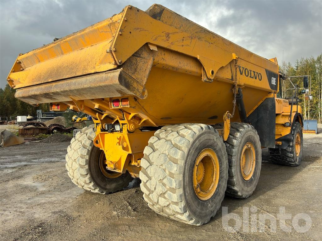 VOLVO A30E 6X6 - Tombereau articulé: photos 5 VOLVO A30E 6X6 - Tombereau articulé: photos 5