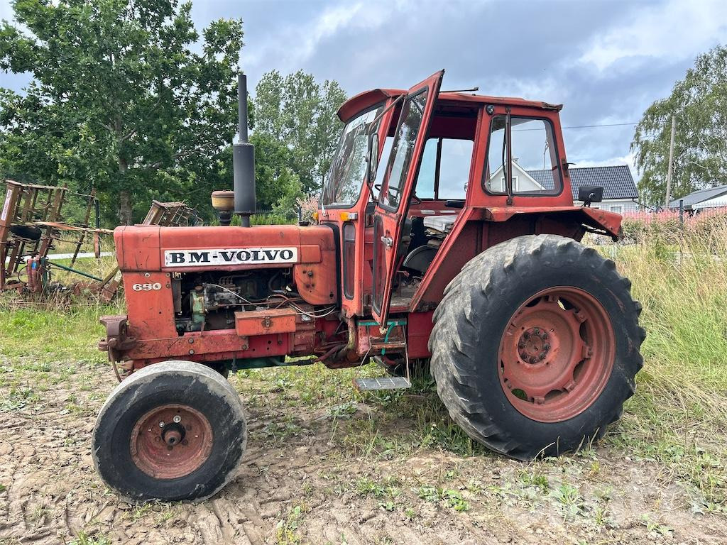 VOLVO-BM T 650 - Tracteur agricole: photos 1 VOLVO-BM T 650 - Tracteur agricole: photos 1