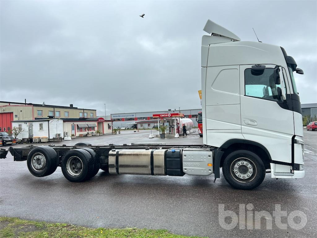 VOLVO FH 6x2 - Châssis cabine: photos 4 VOLVO FH 6x2 - Châssis cabine: photos 4