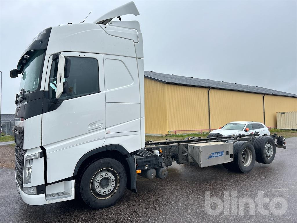 VOLVO FH 6x2 - Châssis cabine: photos 1 VOLVO FH 6x2 - Châssis cabine: photos 1