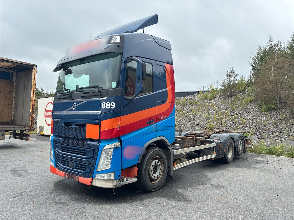 VOLVO FH16 500 - Camion porte-conteneur/ Caisse mobile: photos 1 VOLVO FH16 500 - Camion porte-conteneur/ Caisse mobile: photos 1
