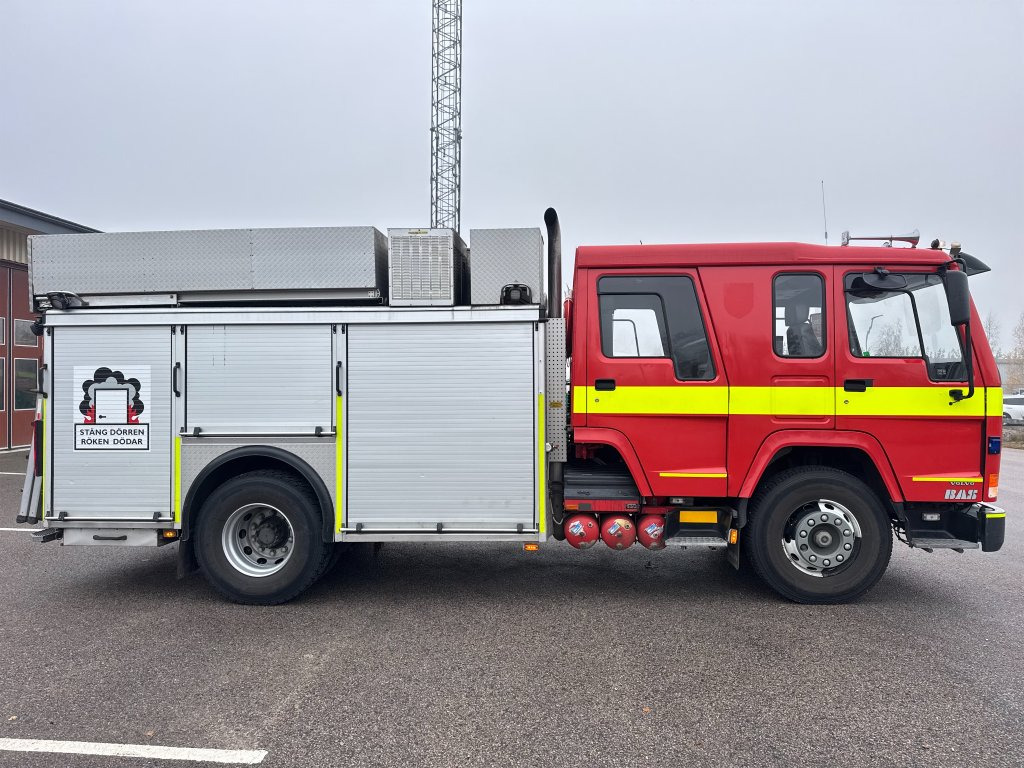 VOLVO FL10 4X2 - Camion de pompier: photos 4 VOLVO FL10 4X2 - Camion de pompier: photos 4