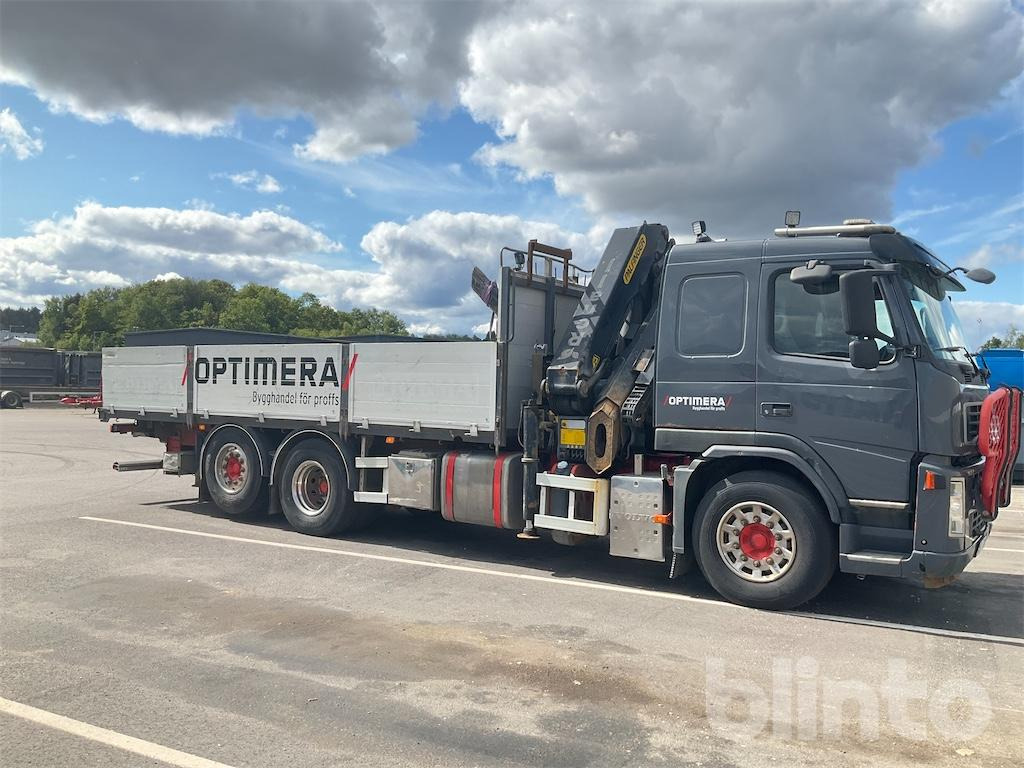 VOLVO FM 6*2 - Camion plateau, Camion grue: photos 4 VOLVO FM 6*2 - Camion plateau, Camion grue: photos 4