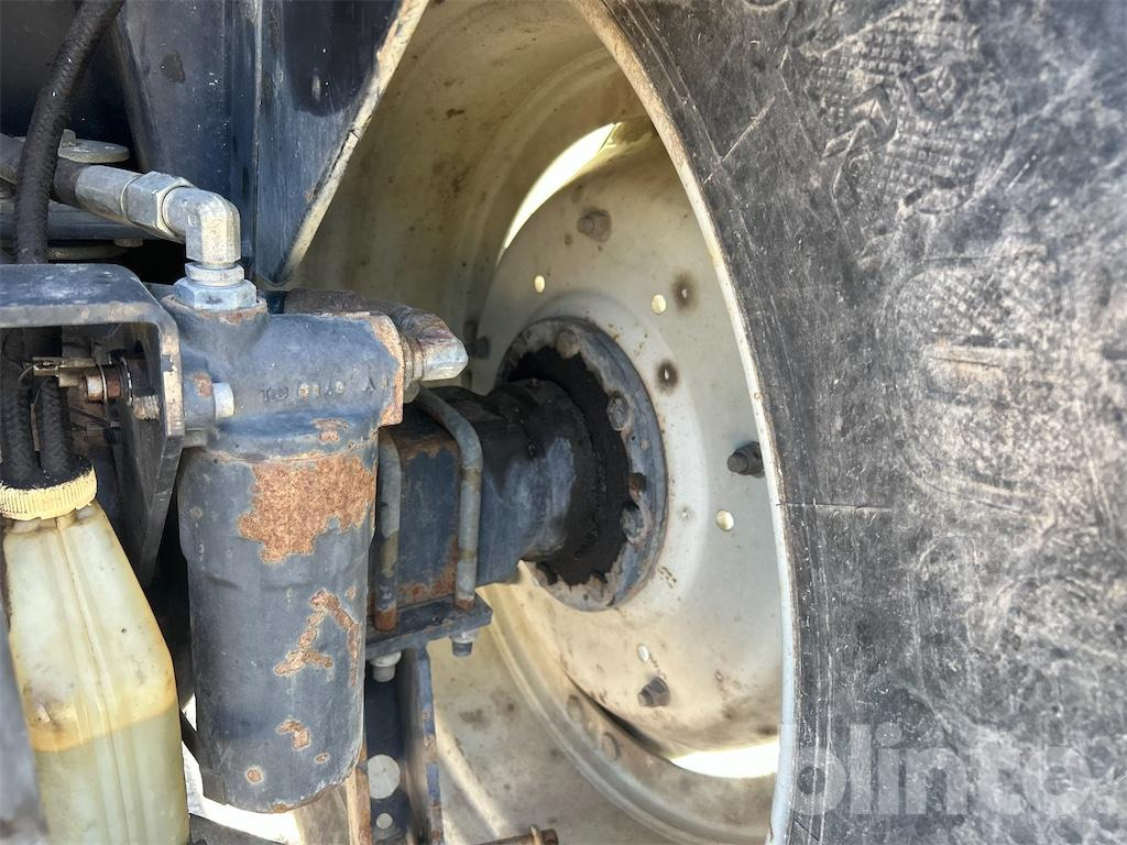 Tracteur agricole Valtra Valmet 8350 HiTech: photos 47