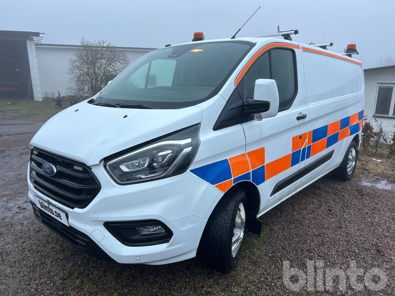 Ford Transit Custom - Véhicule utilitaire: photos 1 Ford Transit Custom - Véhicule utilitaire: photos 1