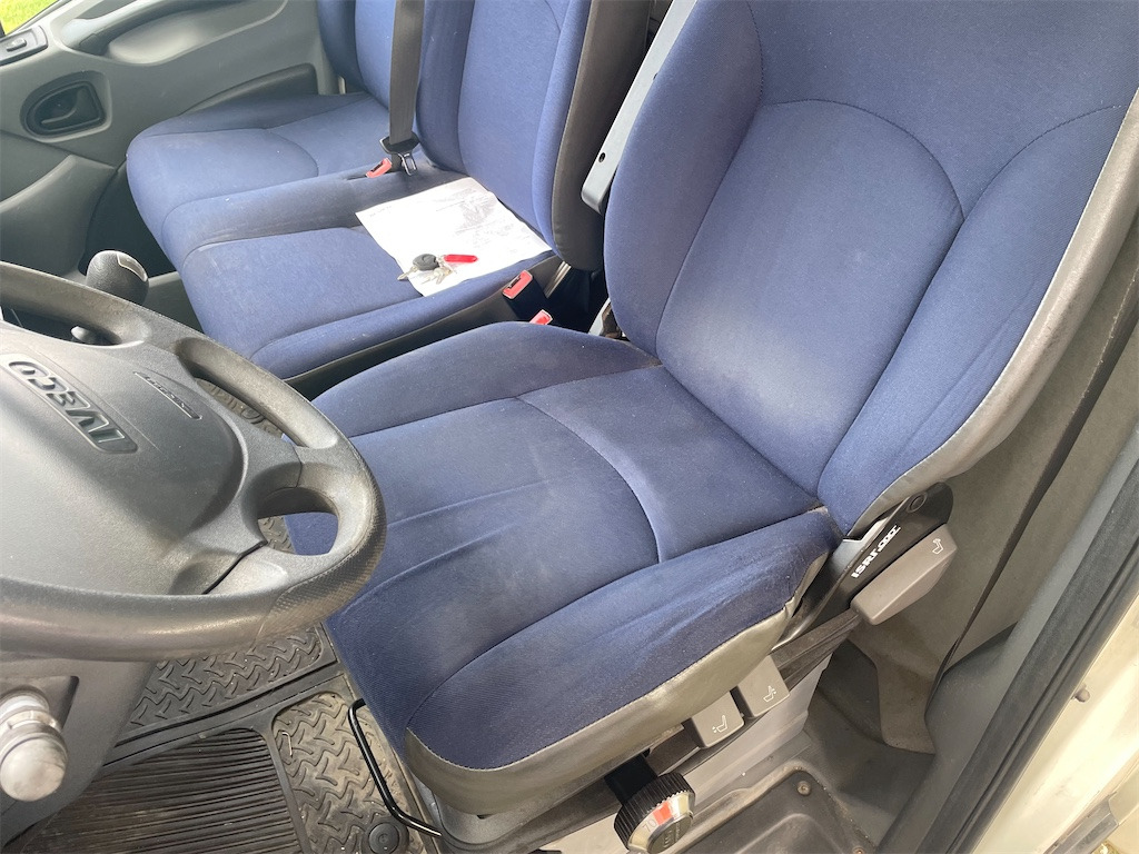 Véhicule utilitaire IVECO DAILY 35S14: photos 6