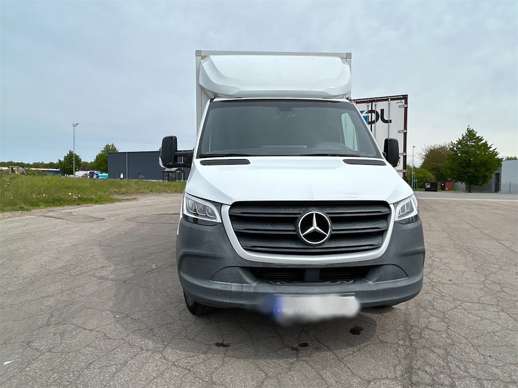 MERCEDES-BENZ - Véhicule utilitaire: photos 5 MERCEDES-BENZ - Véhicule utilitaire: photos 5