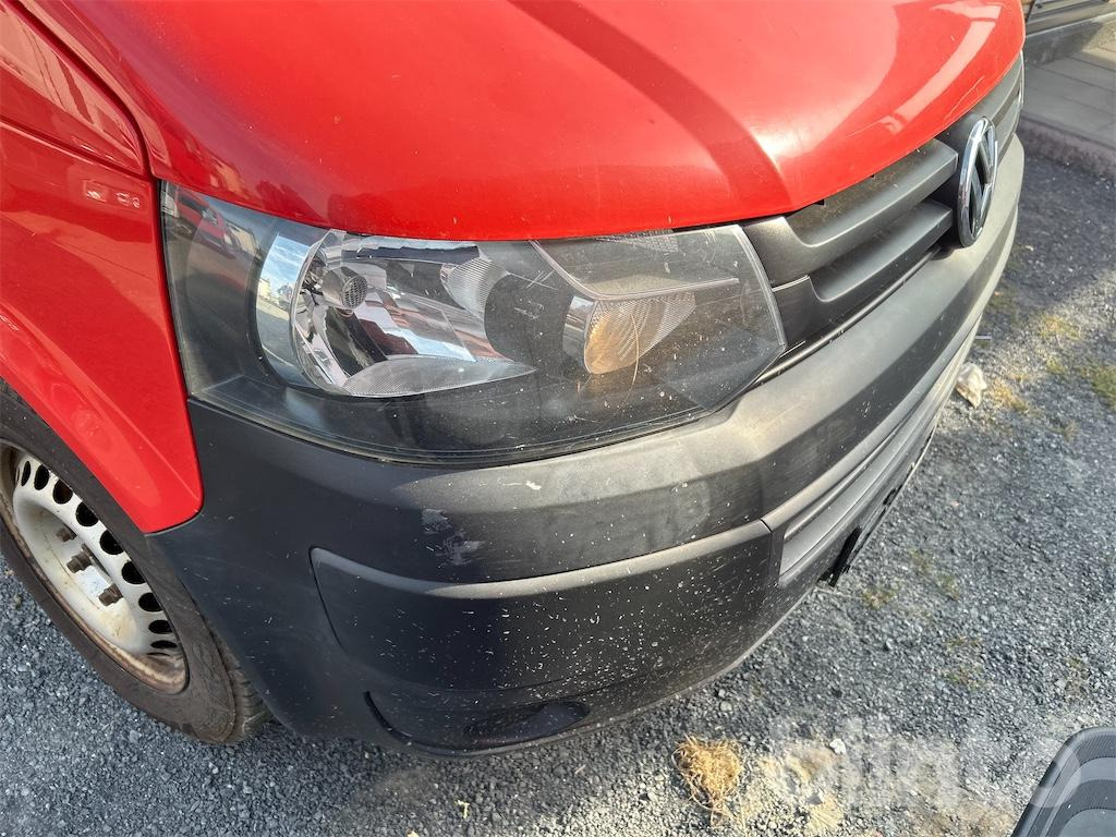 Fourgon grand volume Volkswagen T5 2.0 TDI (2015): photos 33
