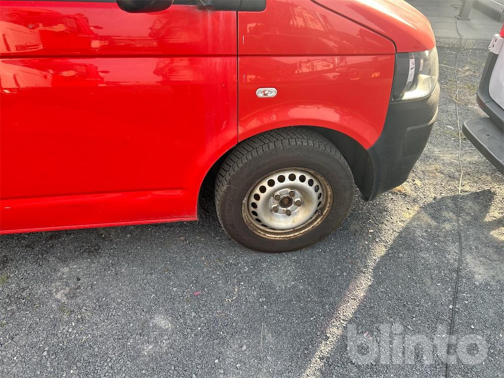 Fourgon grand volume Volkswagen T5 2.0 TDI (2015): photos 31