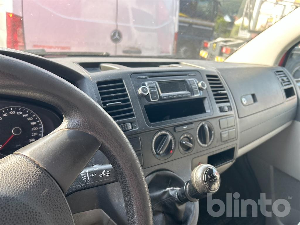 Fourgon grand volume Volkswagen T5 2.0 TDI (2015): photos 49