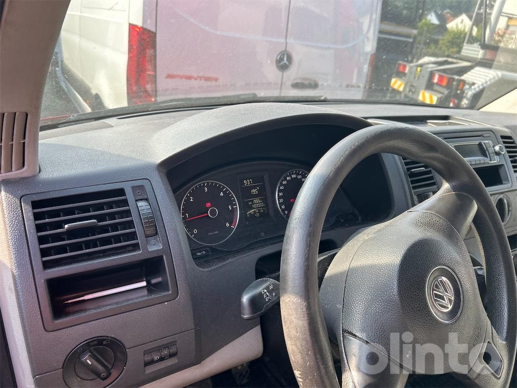 Fourgon grand volume Volkswagen T5 2.0 TDI (2015): photos 48