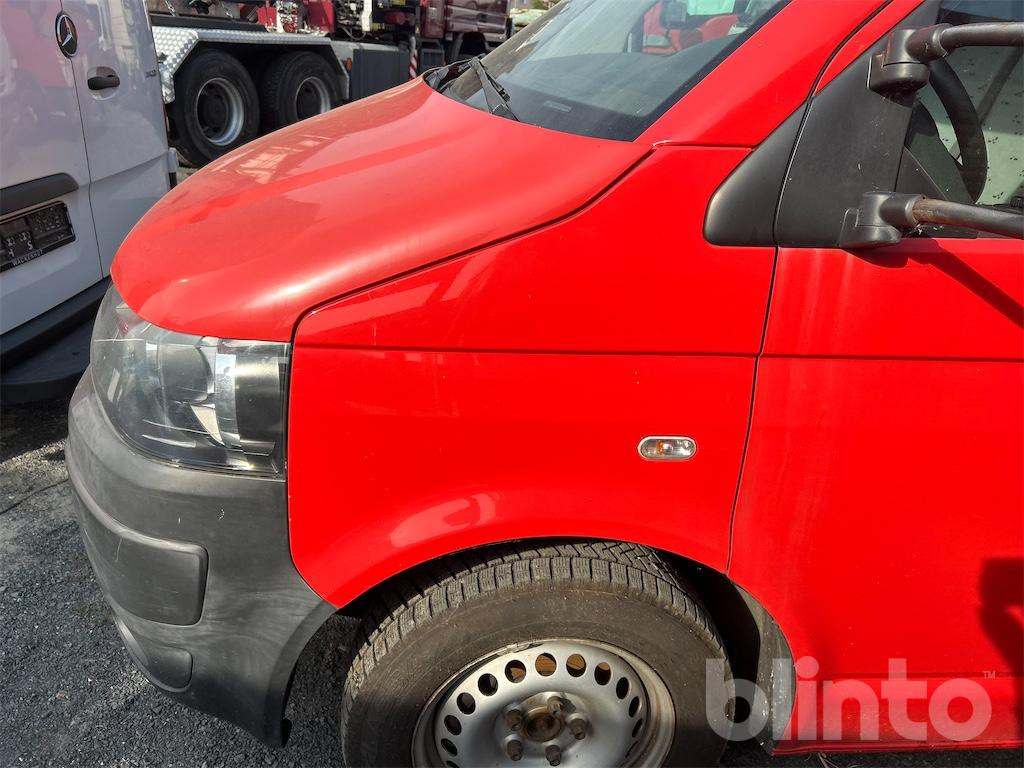Fourgon grand volume Volkswagen T5 2.0 TDI (2015): photos 39