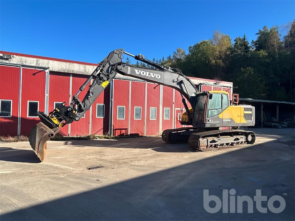 Volvo EC220EL - Pelle sur chenille: photos 1 Volvo EC220EL - Pelle sur chenille: photos 1