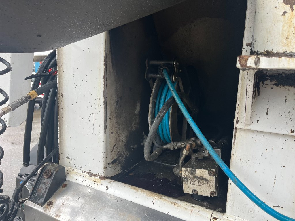 Camion malaxeur Volvo FH 8*4 12.8 I-Shift: photos 17