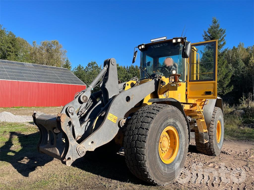 Volvo L90E - Chargeuse sur pneus: photos 1 Volvo L90E - Chargeuse sur pneus: photos 1