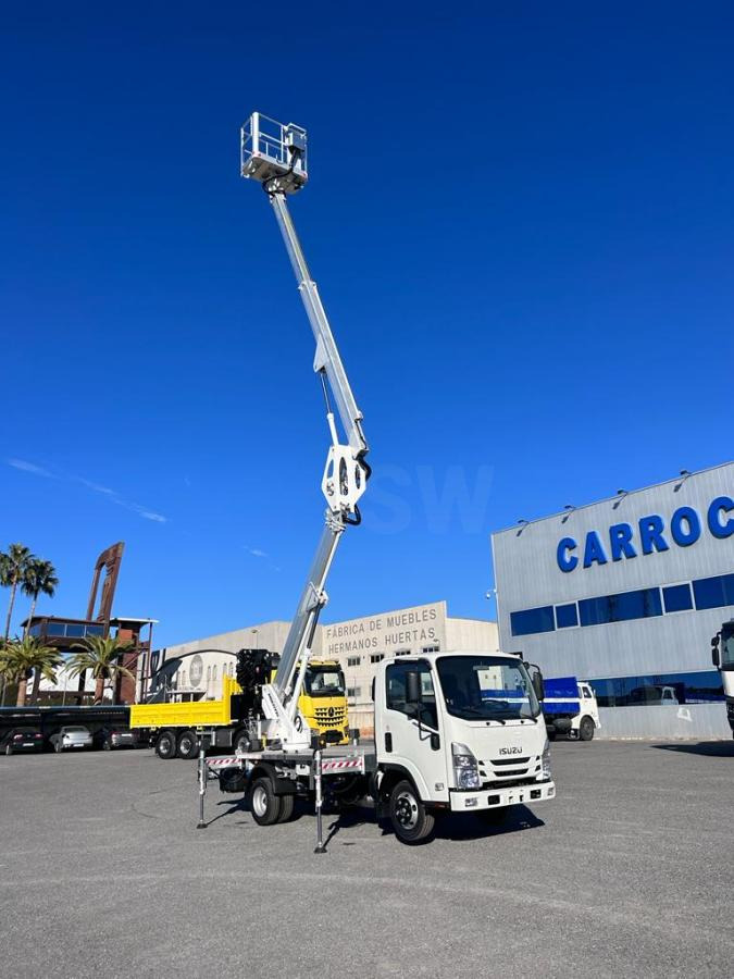 Isuzu HX200 - Camion avec nacelle: photos 4 Isuzu HX200 - Camion avec nacelle: photos 4