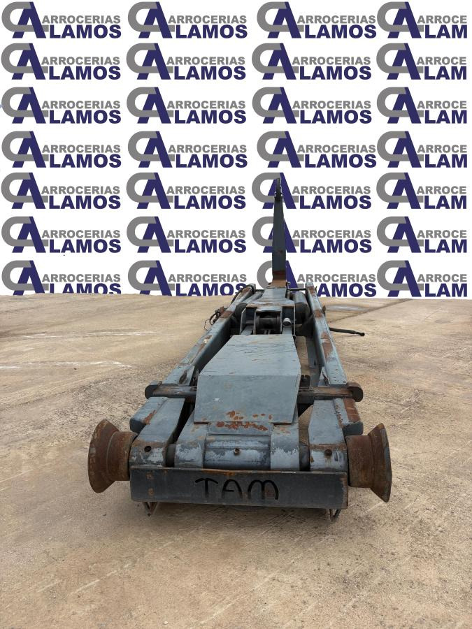 TAM TAM T 20-60 - Grue auxiliaire: photos 2 TAM TAM T 20-60 - Grue auxiliaire: photos 2