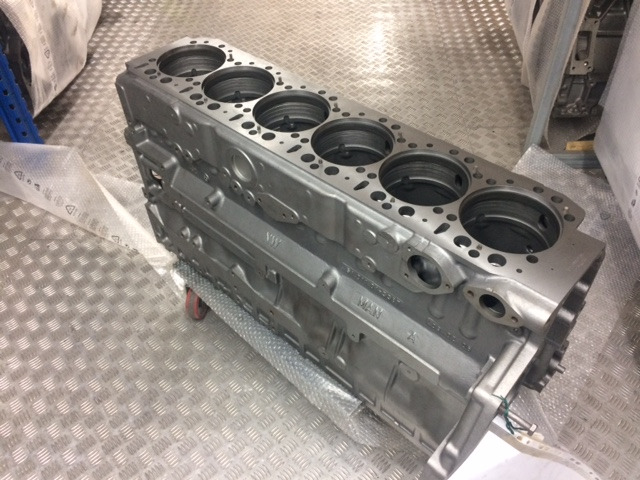 BASAMENTO MAN D2876LUE623 / D2876LOH20 / D2876LOH21 - Carter: photos 3 BASAMENTO MAN D2876LUE623 / D2876LOH20 / D2876LOH21 - Carter: photos 3