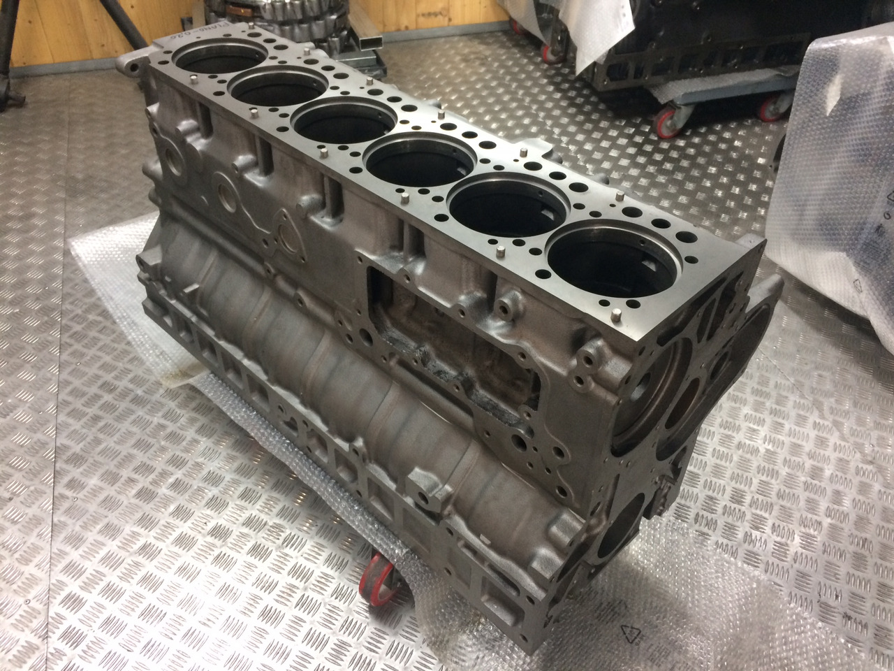 BASAMENTO MERCEDES OM457LA - Carter: photos 3 BASAMENTO MERCEDES OM457LA - Carter: photos 3