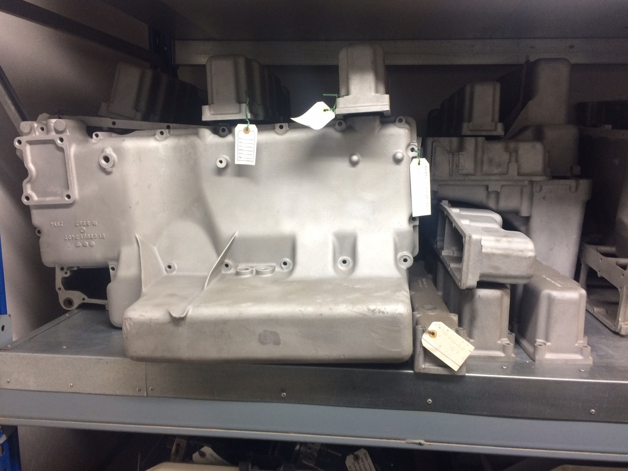 COPPA OLIO MAN 51058015549 - MOTORE D0826LUH - Carter d'huile: photos 1 COPPA OLIO MAN 51058015549 - MOTORE D0826LUH - Carter d'huile: photos 1