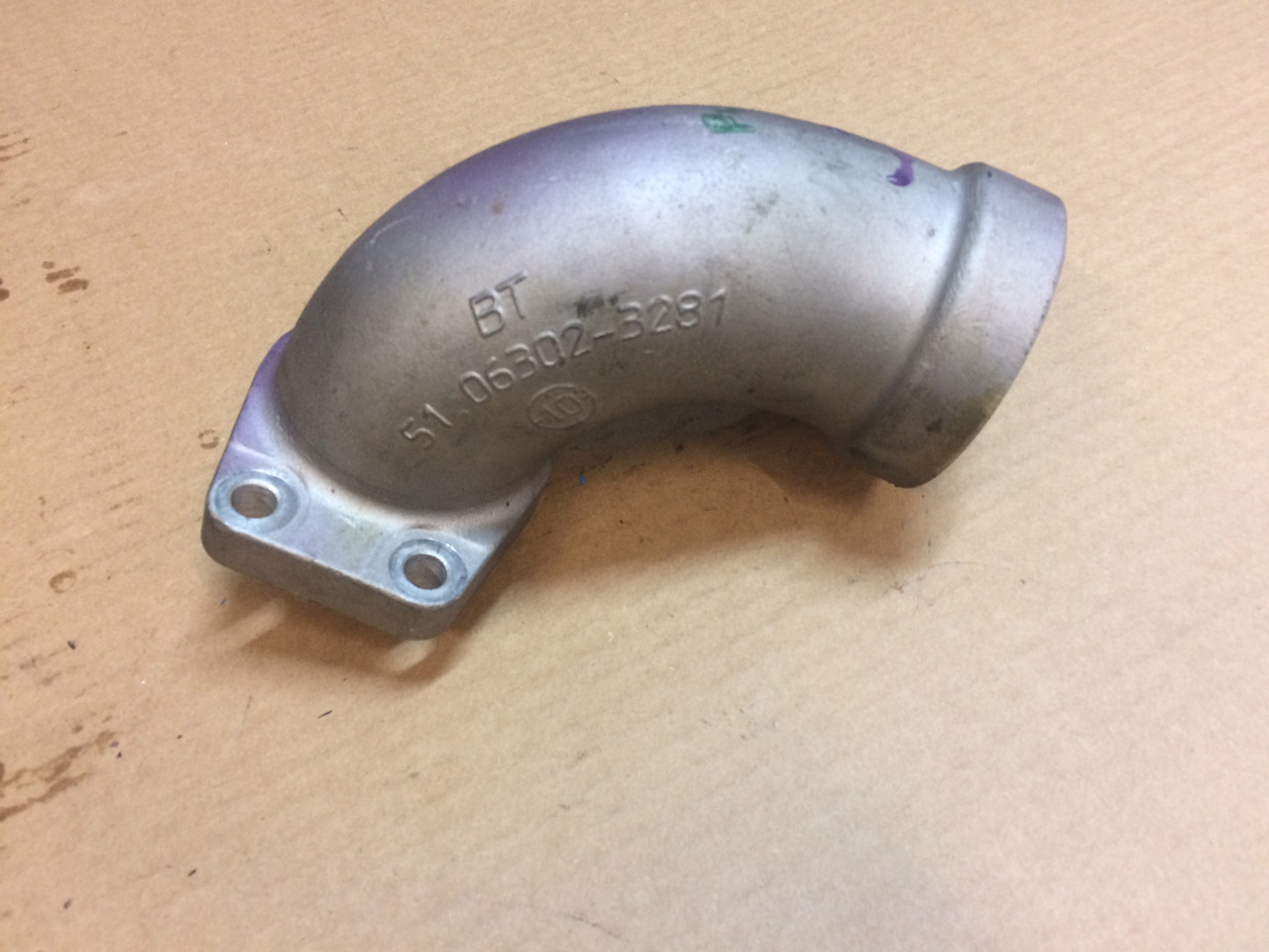 GOMITO LIQUIDO RAFFREDDAMENTO MAN 51063020721 - Système de refroidissement pour Camion: photos 2 GOMITO LIQUIDO RAFFREDDAMENTO MAN 51063020721 - Système de refroidissement pour Camion: photos 2