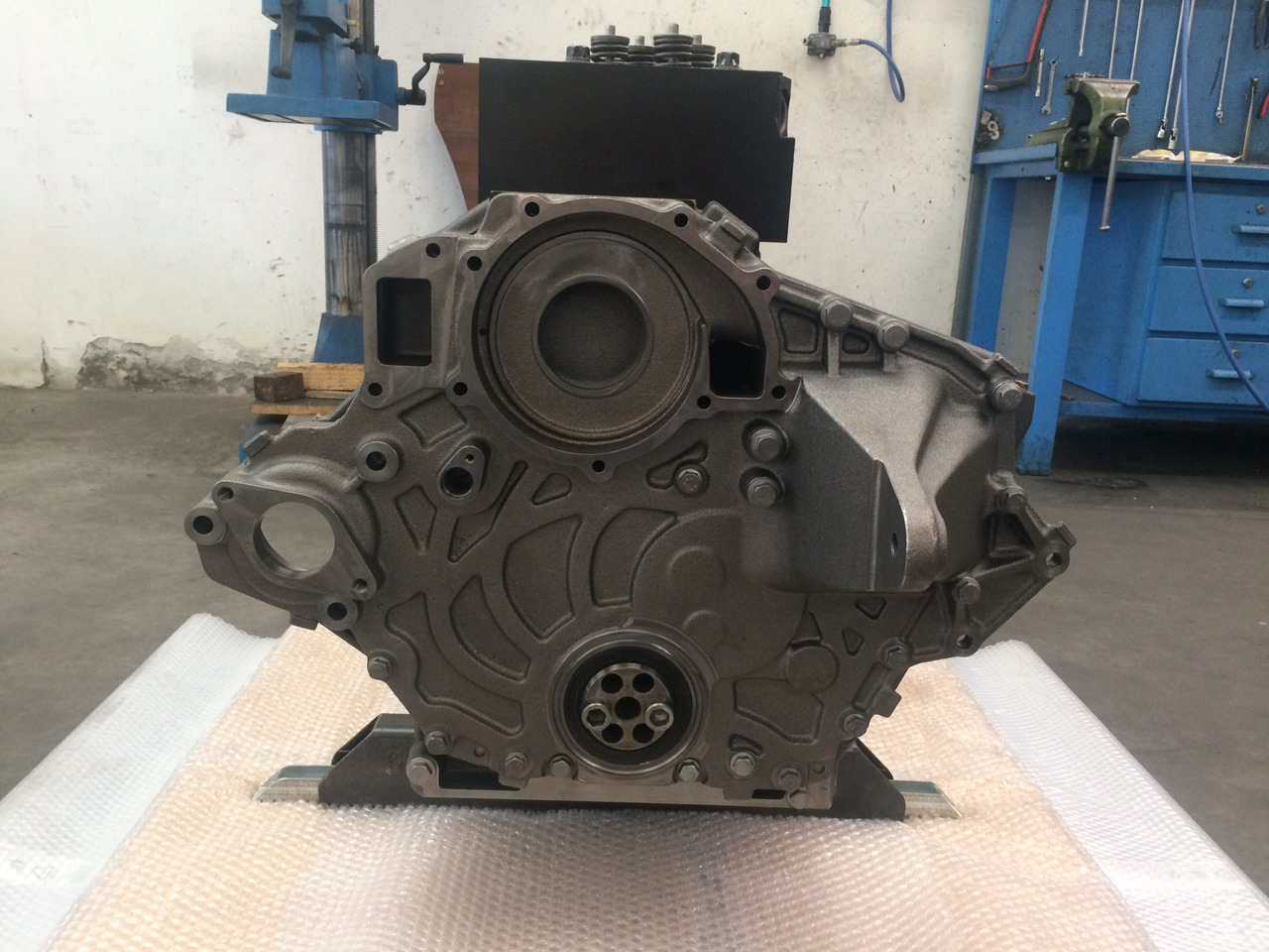 MOTORE MAN D0836LUH41 - 240CV - EURO 3 - BUS - Orizzontale - Moteur pour Bus: photos 3 MOTORE MAN D0836LUH41 - 240CV - EURO 3 - BUS - Orizzontale - Moteur pour Bus: photos 3