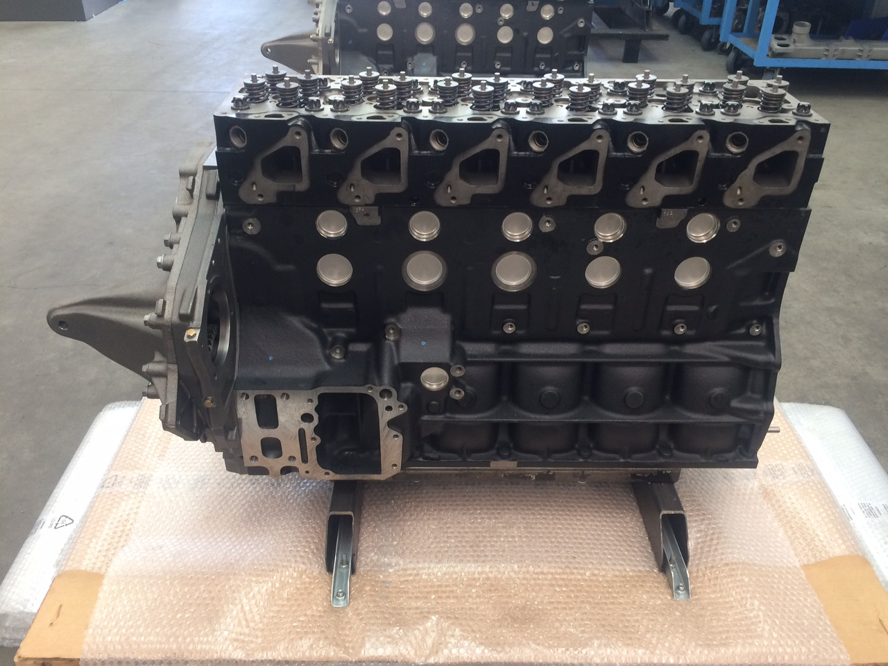 MOTORE MAN D0836LUH41 - 240CV - EURO 3 - BUS - Orizzontale - Moteur pour Bus: photos 5 MOTORE MAN D0836LUH41 - 240CV - EURO 3 - BUS - Orizzontale - Moteur pour Bus: photos 5