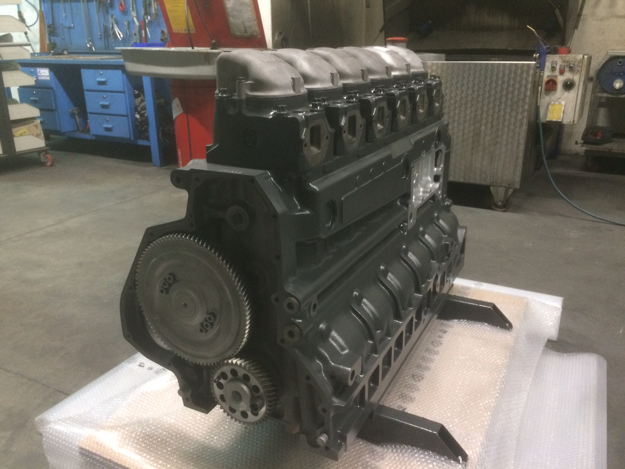 MOTORE MAN D2866LOH20 - Moteur: photos 5 MOTORE MAN D2866LOH20 - Moteur: photos 5