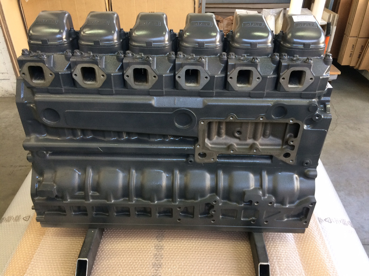 MOTORE MAN E2876LUH03 / E2876 LUH03 - GAS - 310CV - Moteur: photos 2 MOTORE MAN E2876LUH03 / E2876 LUH03 - GAS - 310CV - Moteur: photos 2