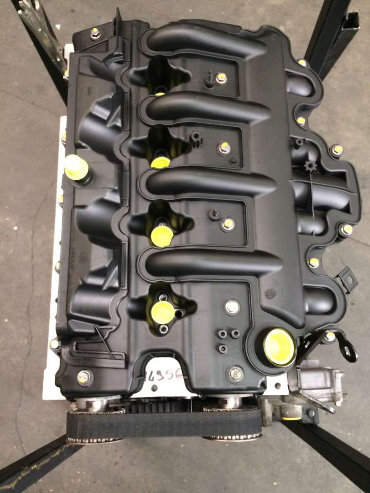 MOTORE SEMICOMPLETO RENAULT G9U-A6 PER VEICOLO RENAULT MASTER - Moteur: photos 5 MOTORE SEMICOMPLETO RENAULT G9U-A6 PER VEICOLO RENAULT MASTER - Moteur: photos 5