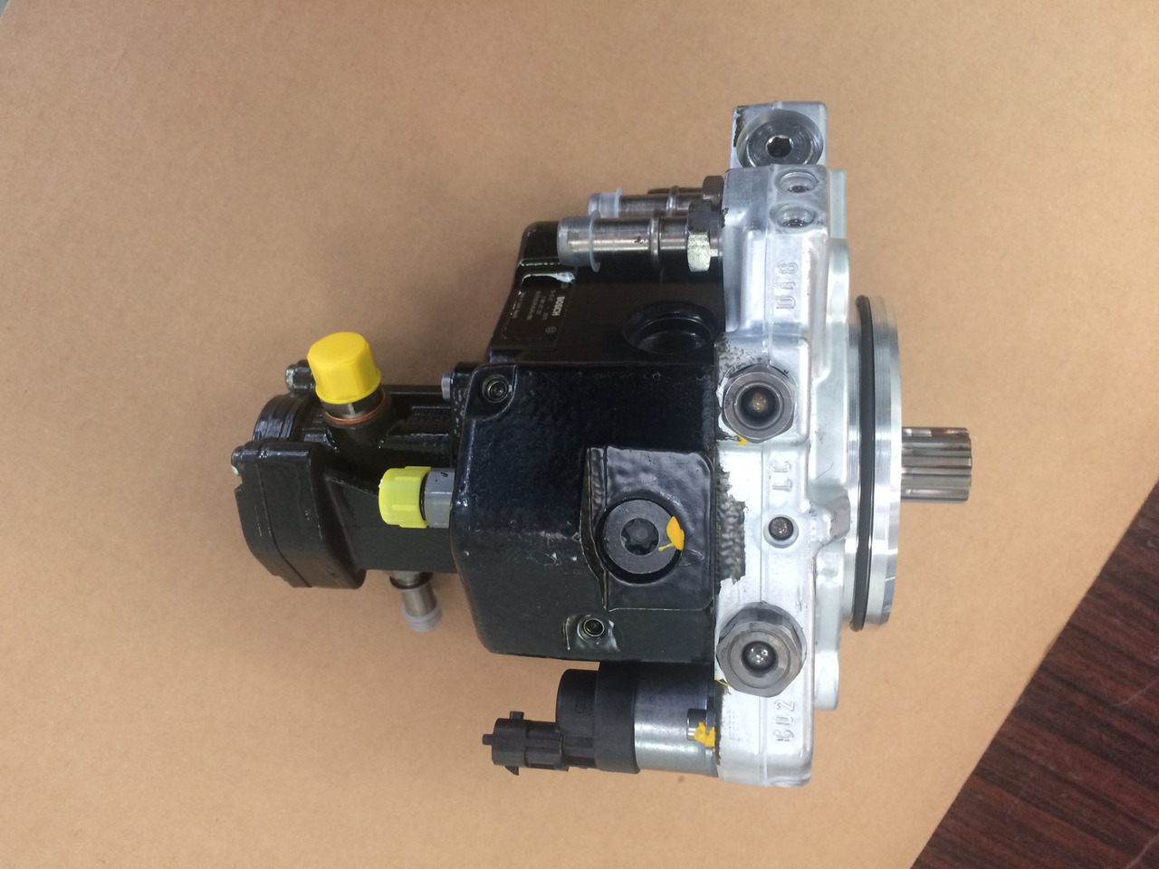 POMPA CARBURANTE ALTA PRESSIONE CP3.4+ / MOTORI MAN D2066 - D2676 - Pompe à carburant pour Camion: photos 3 POMPA CARBURANTE ALTA PRESSIONE CP3.4+ / MOTORI MAN D2066 - D2676 - Pompe à carburant pour Camion: photos 3