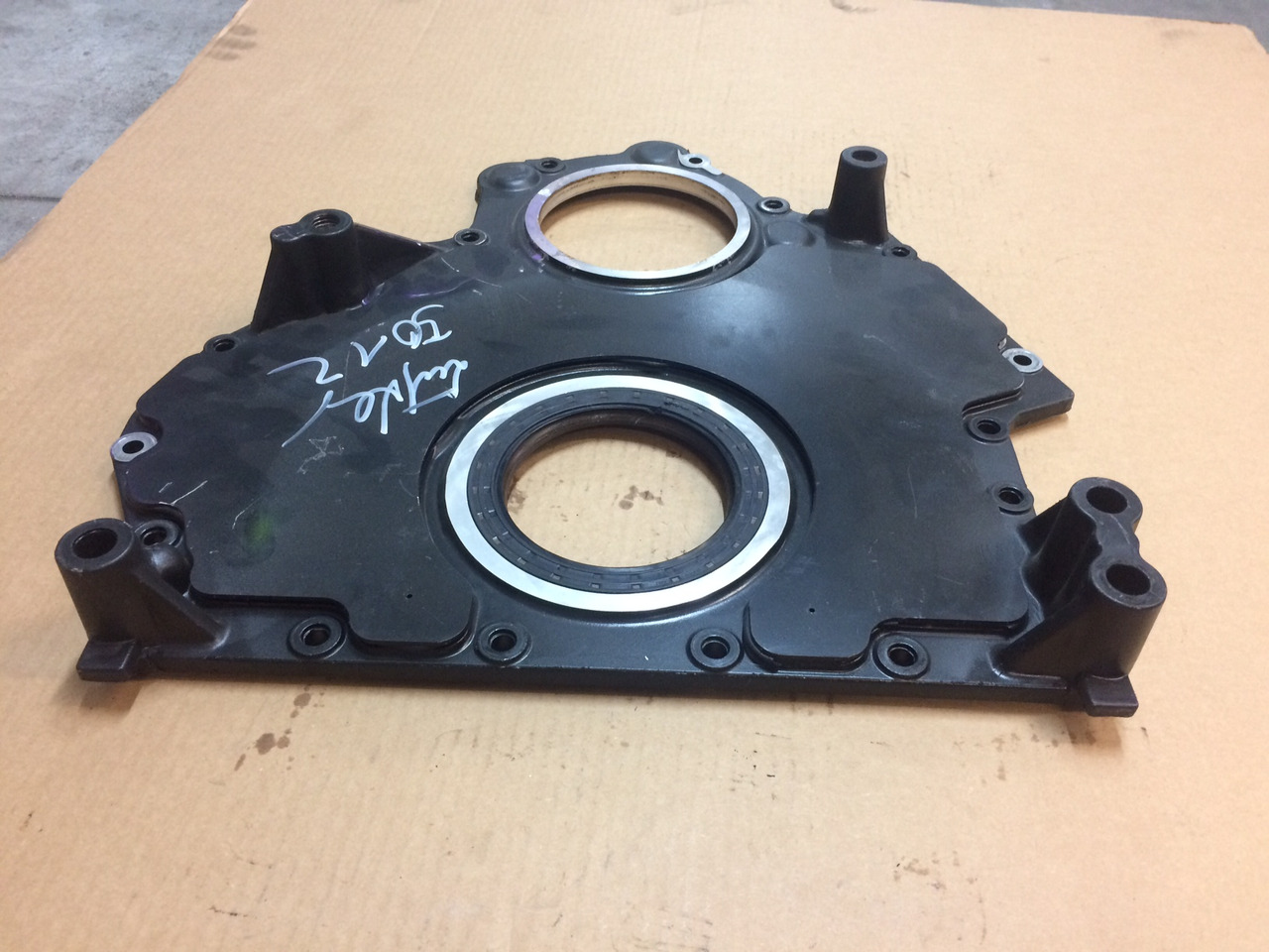 COPERCHIO BASAMENTO MAN 51015015025 - Pièces de rechange pour Camion: photos 4 COPERCHIO BASAMENTO MAN 51015015025 - Pièces de rechange pour Camion: photos 4